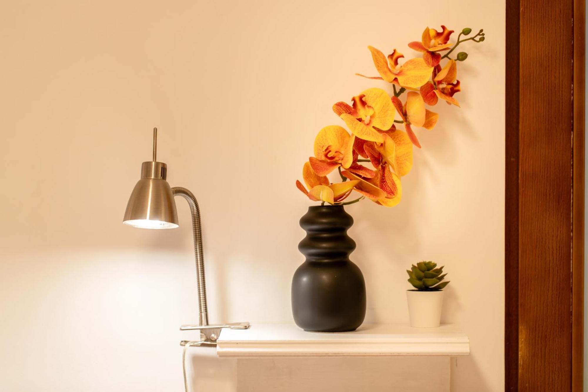 2Br Apartment At Piata Natiunilor Unite: Perfect For City Center Stays Bucharest Luaran gambar