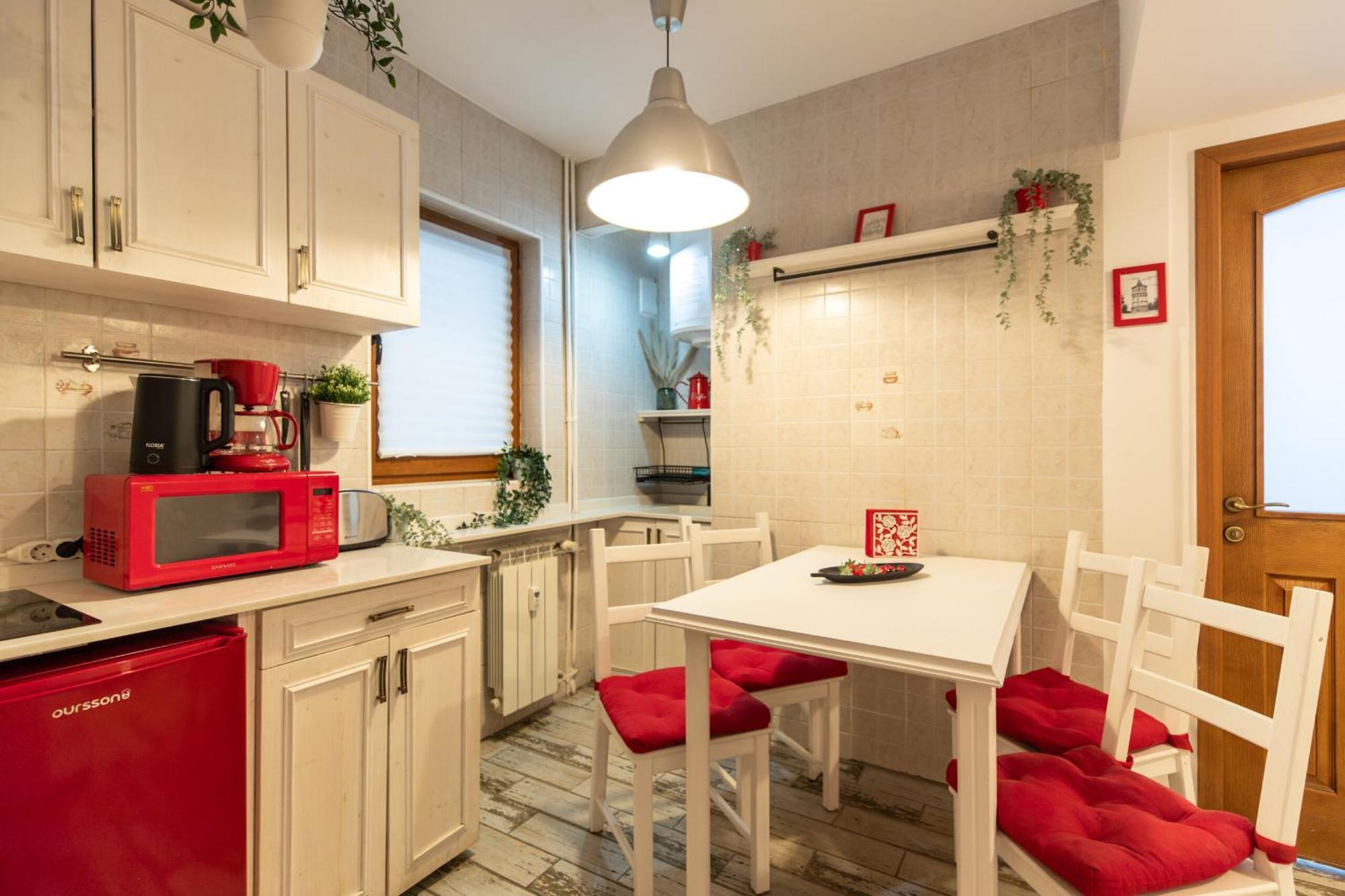 2Br Apartment At Piata Natiunilor Unite: Perfect For City Center Stays Bucharest Luaran gambar