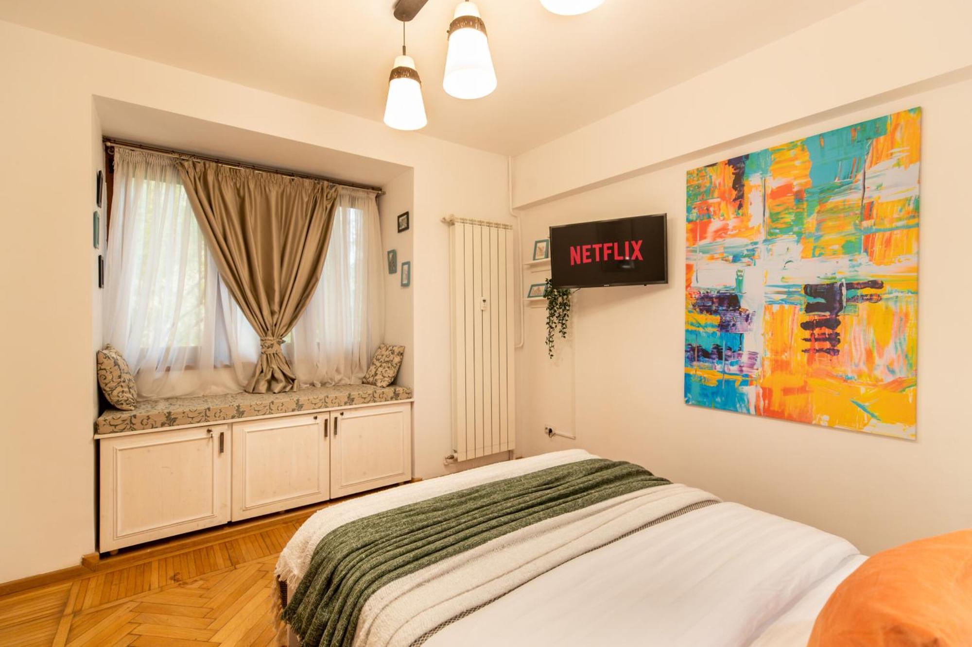 2Br Apartment At Piata Natiunilor Unite: Perfect For City Center Stays Bucharest Luaran gambar